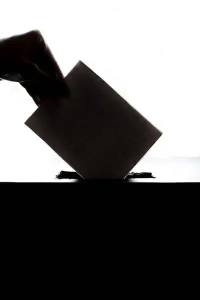 votando en elecciones generales en españa